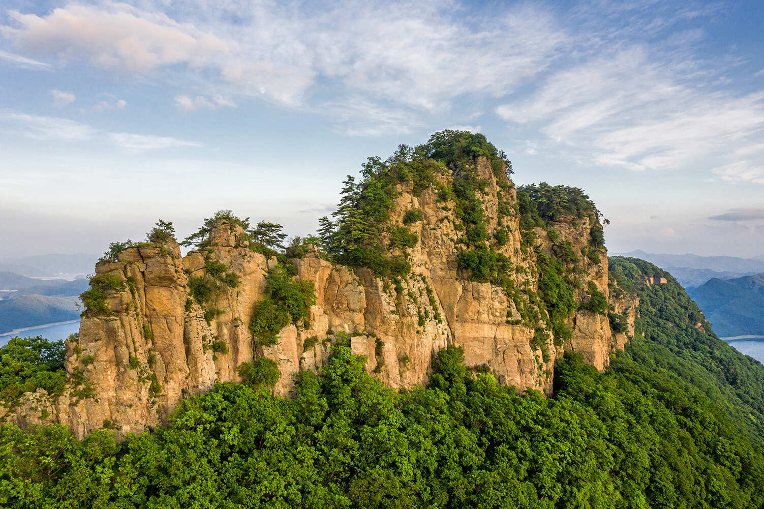 五女山春